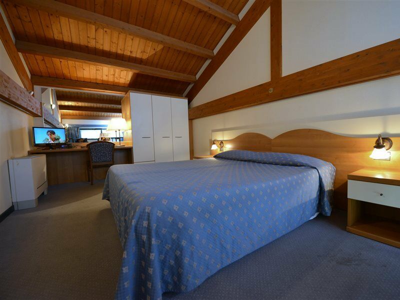 Hotel Eden Валеджо-суль-Мінчо Екстер'єр фото
